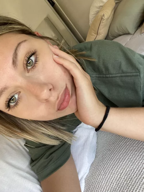 heyy, would you skip work to fuck me?