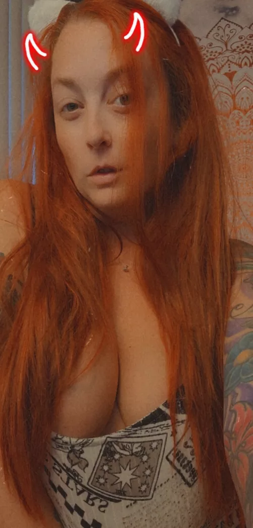 @hullochicky she a devil, she a bad lil bish, she a rebel