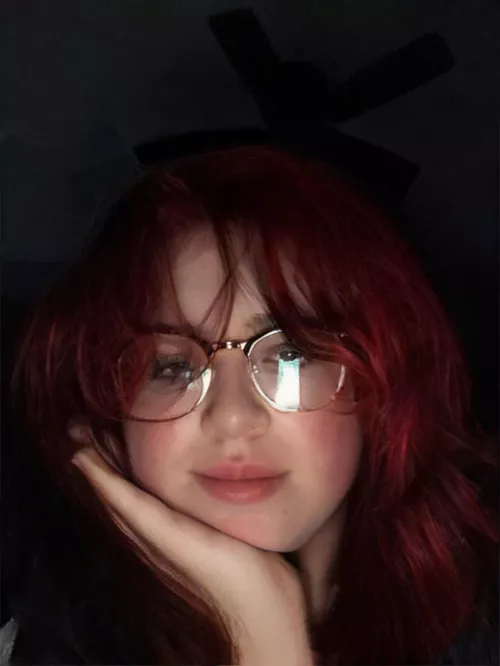 just a innocent 5,1, goth girl who wondered into a dark alley, what would you do to me?