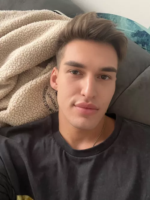 Just chilling on a weekend, how about you?