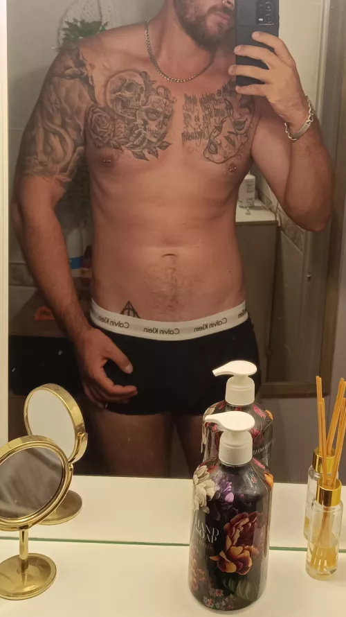 Morning selfies 😈