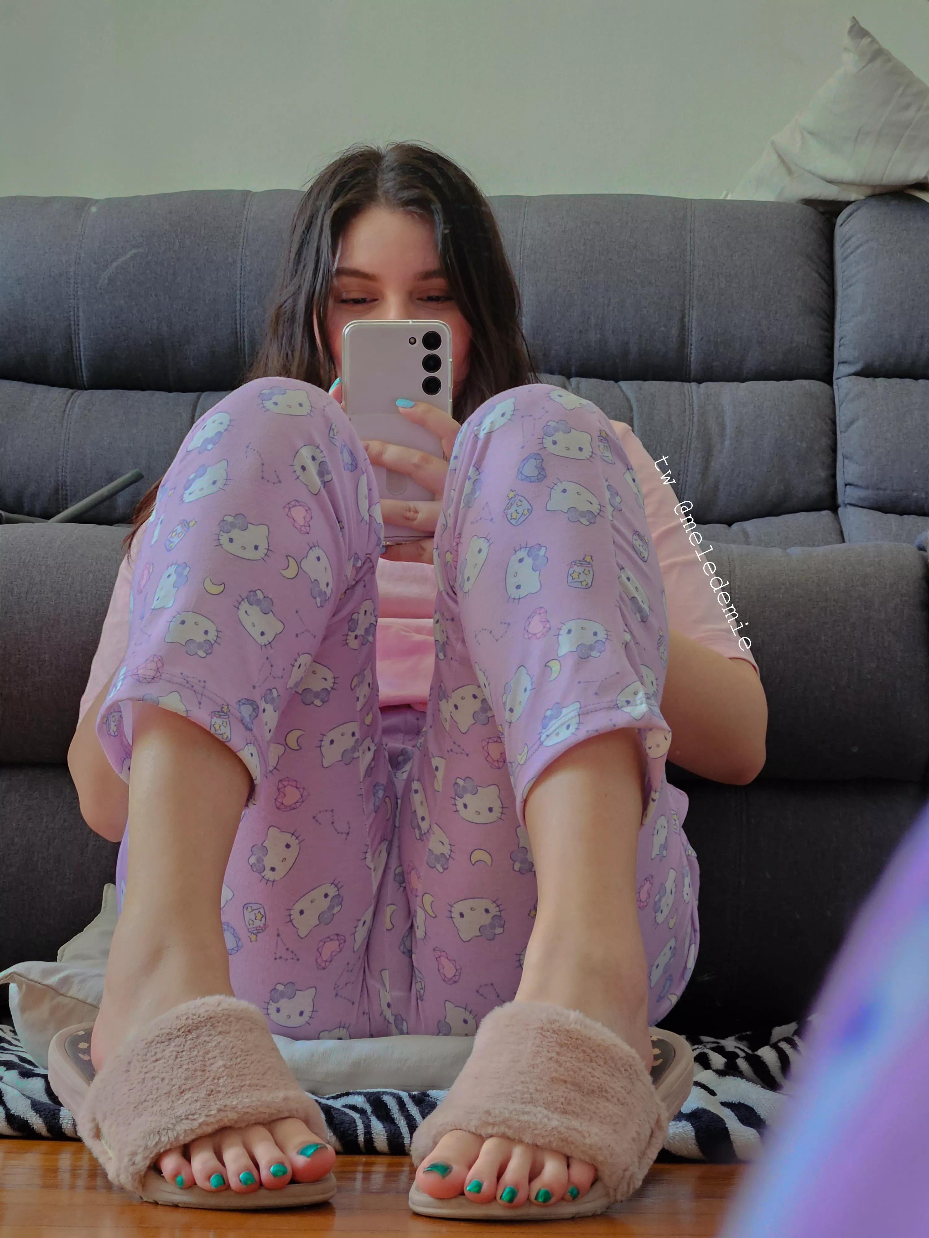 Not my favorite pedi, so I'll change it today