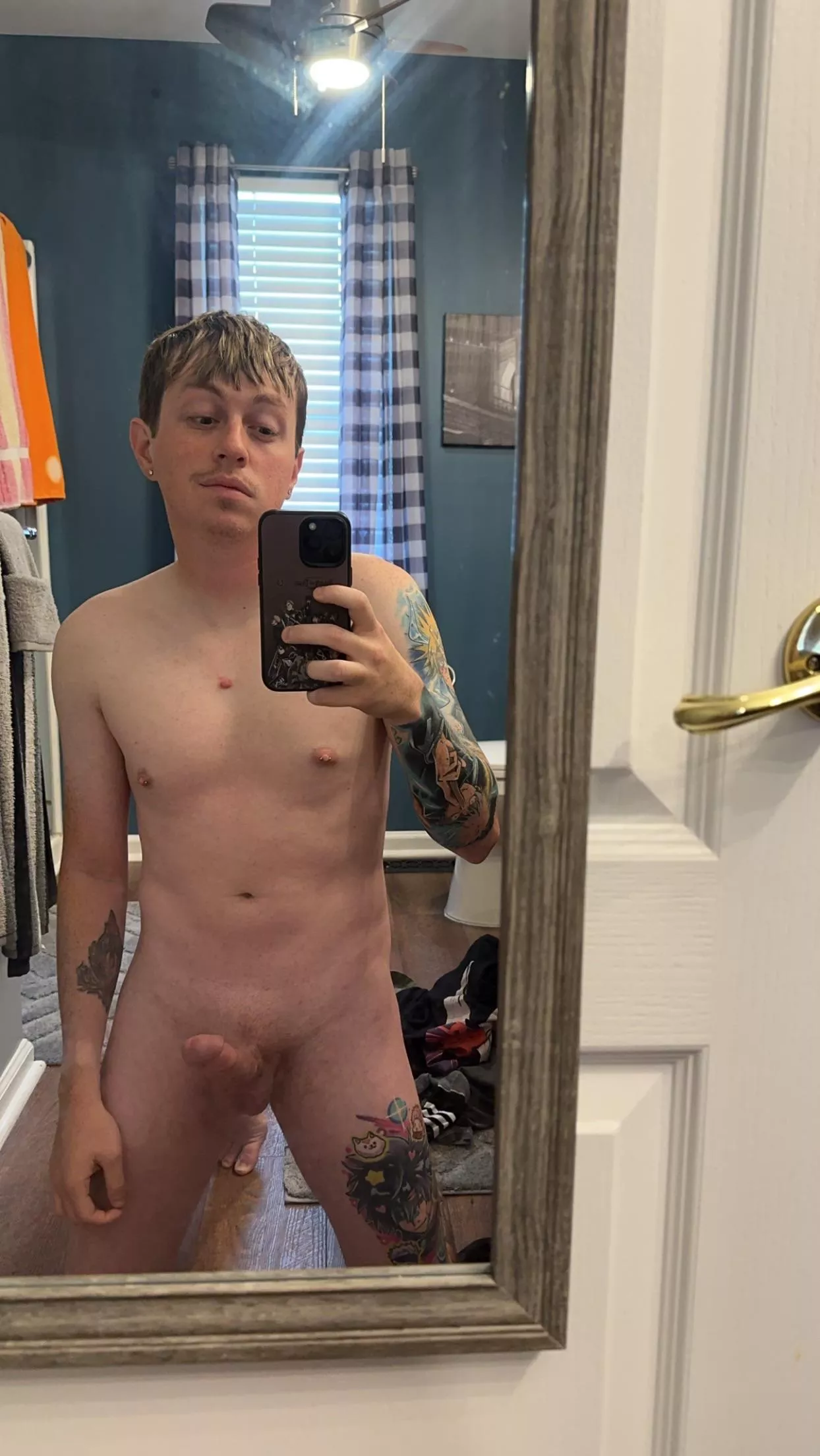 Raise your hand if you’d jerk me off