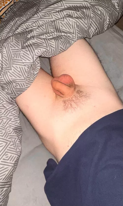 [18] Should I sleep naked like this?