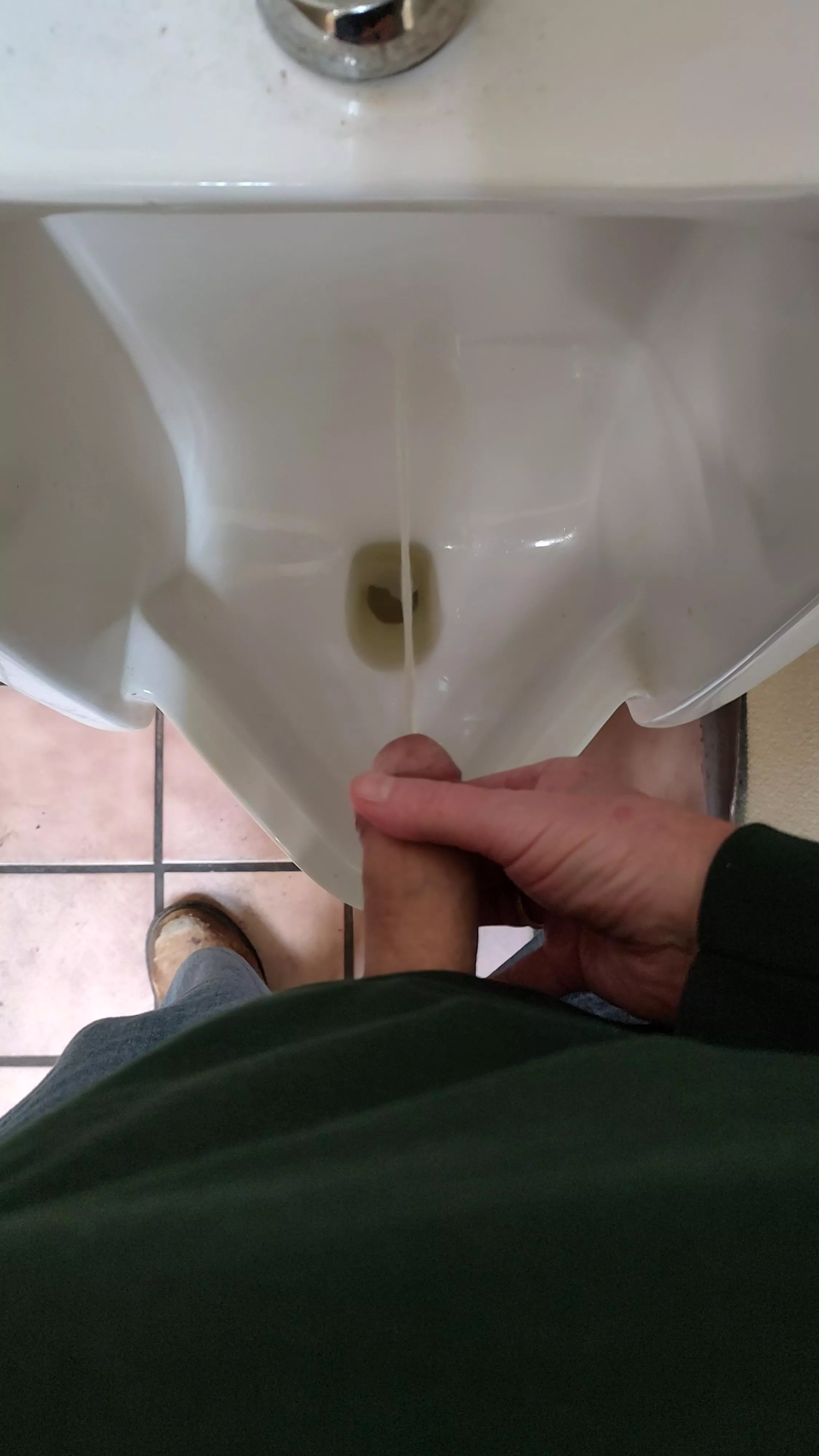 (58) Drinking beer and watching football sure makes you piss alot