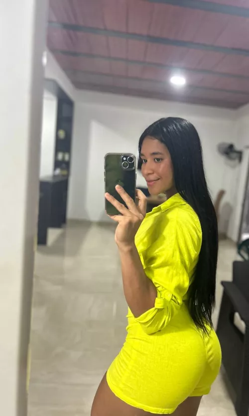 Can I be your little sunshine? With this dress I'm pretty close to it