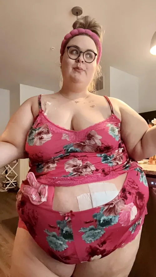 Do you like women over 400lbs? 😌 cw 408lbs