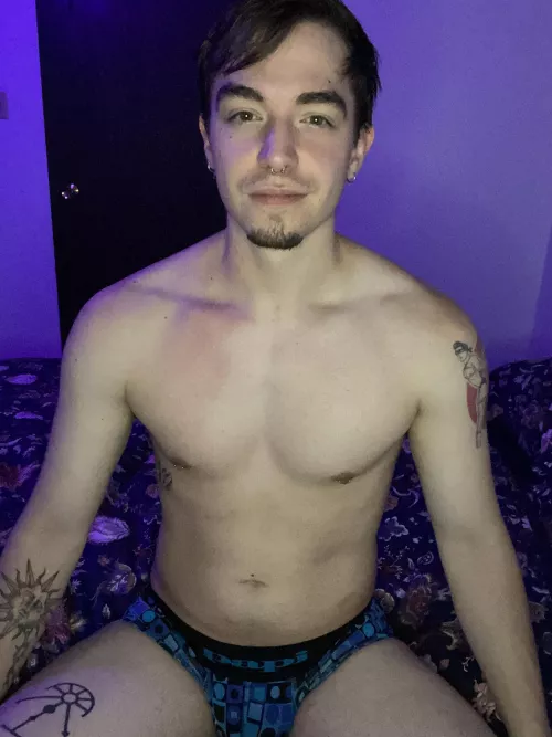 Dug these out of the back of my drawer. Feeling a little blue 💙