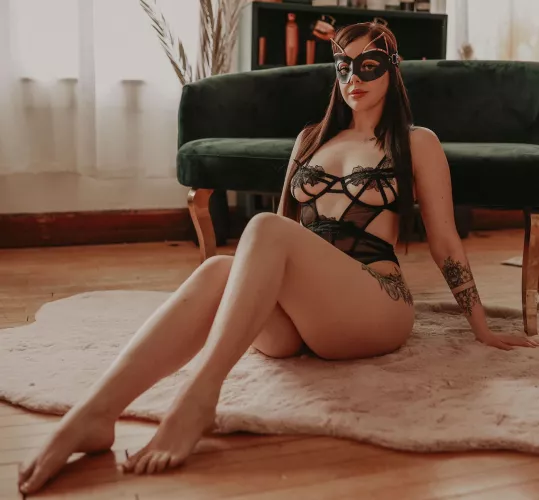 I took my bodysuit and made it a little kinkier