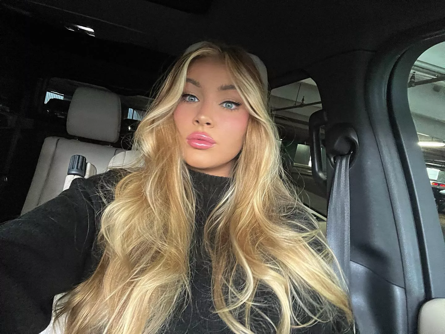 Katerina Rozmajzl [2023-10-22]