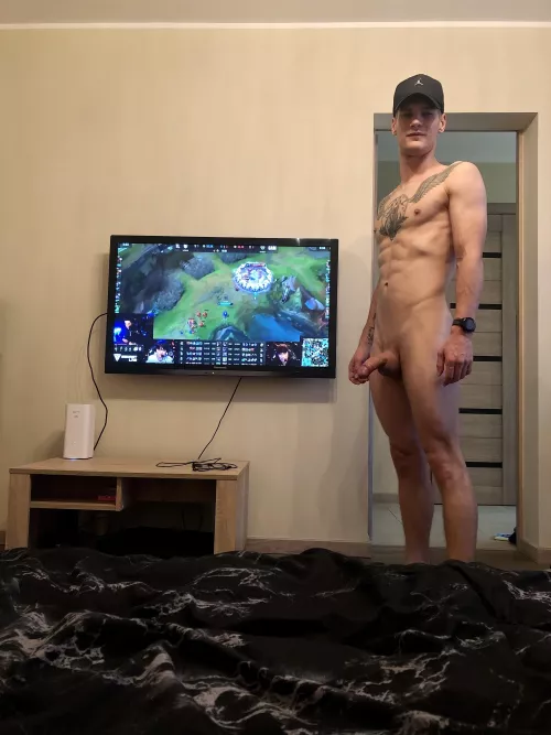 Let’s watch and see how will win the LoL World Championship!