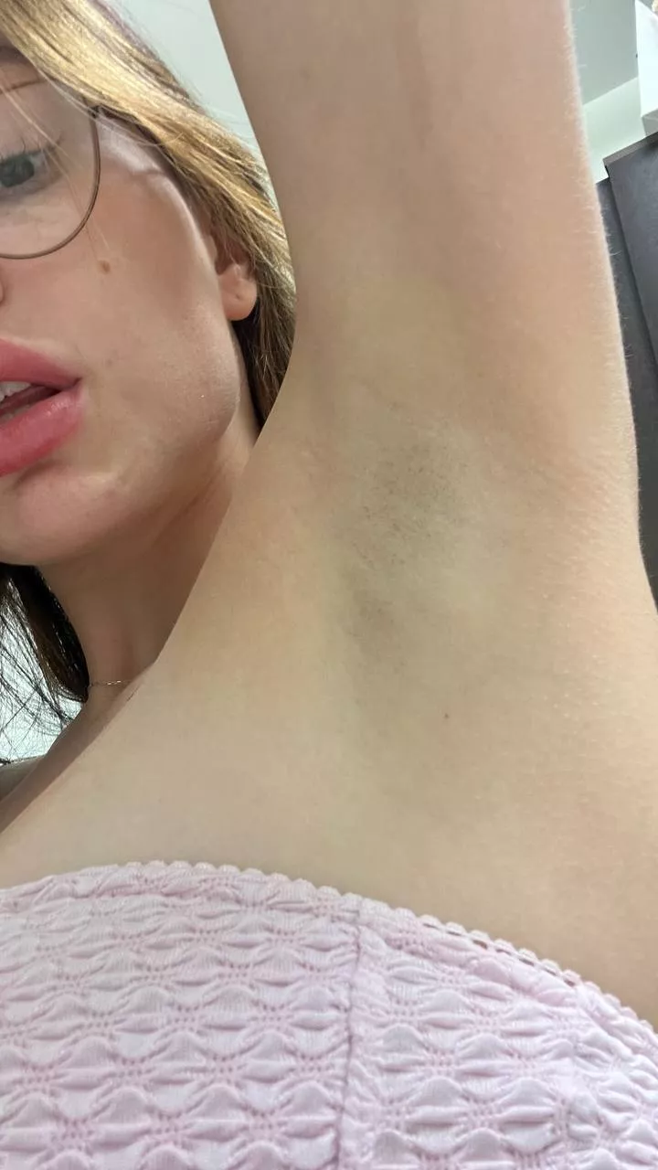 lick her and kiss her