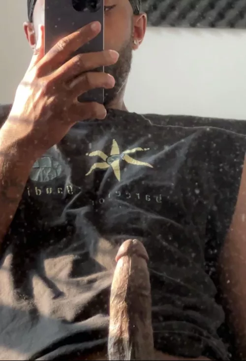 (M) Come hold it for me