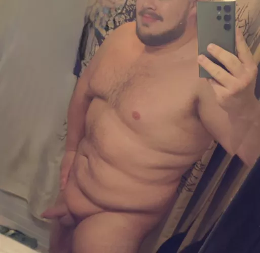 Naked in need of a curvy lady