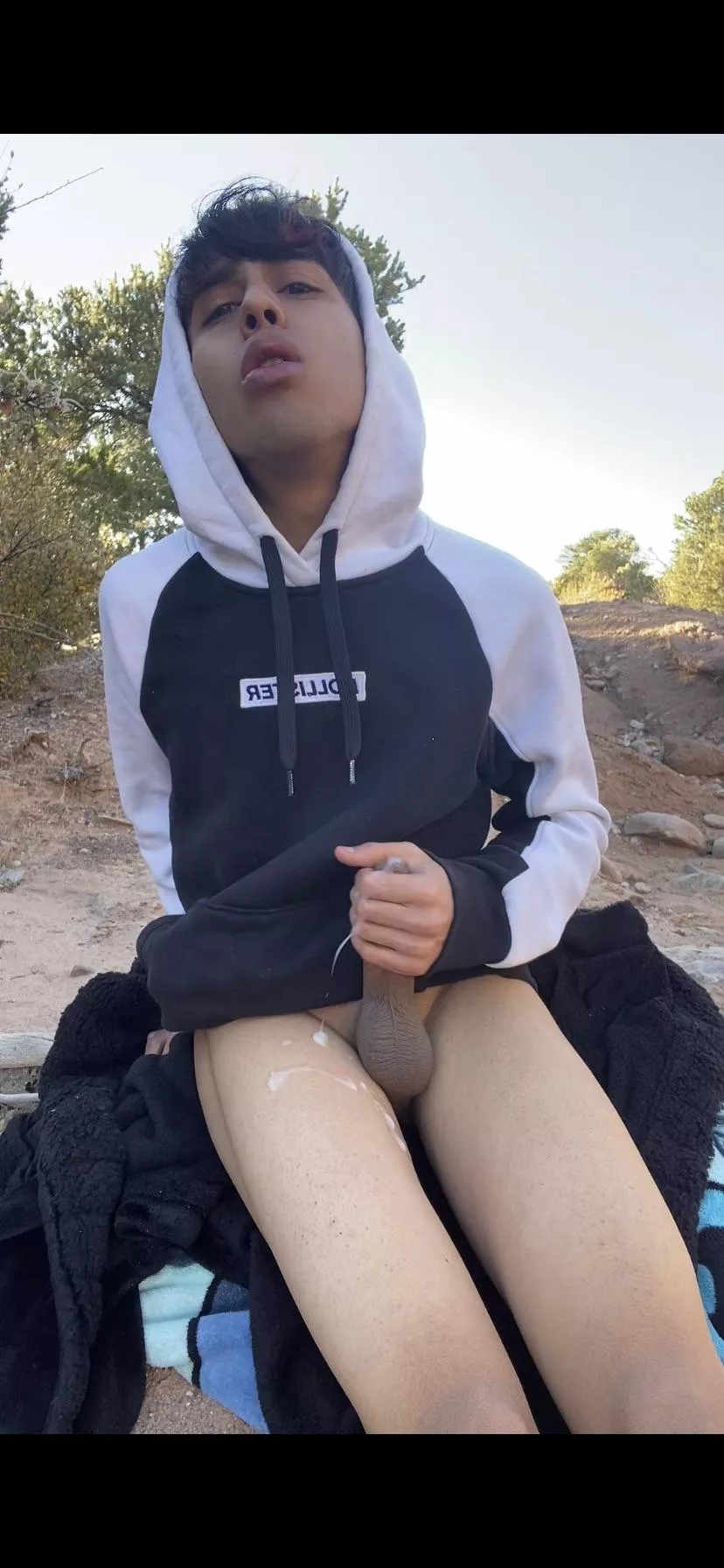 What you you do if you caught me on the trail like this😳