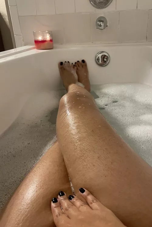 Who wants to spoil me? 🙈💕 [F]