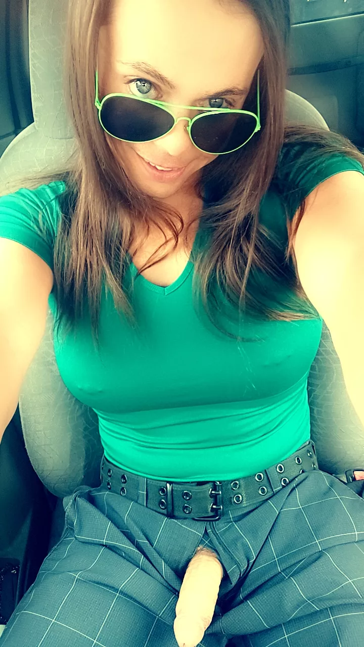 Would you tell a girl her fly is open and her lady parts are hanging out?