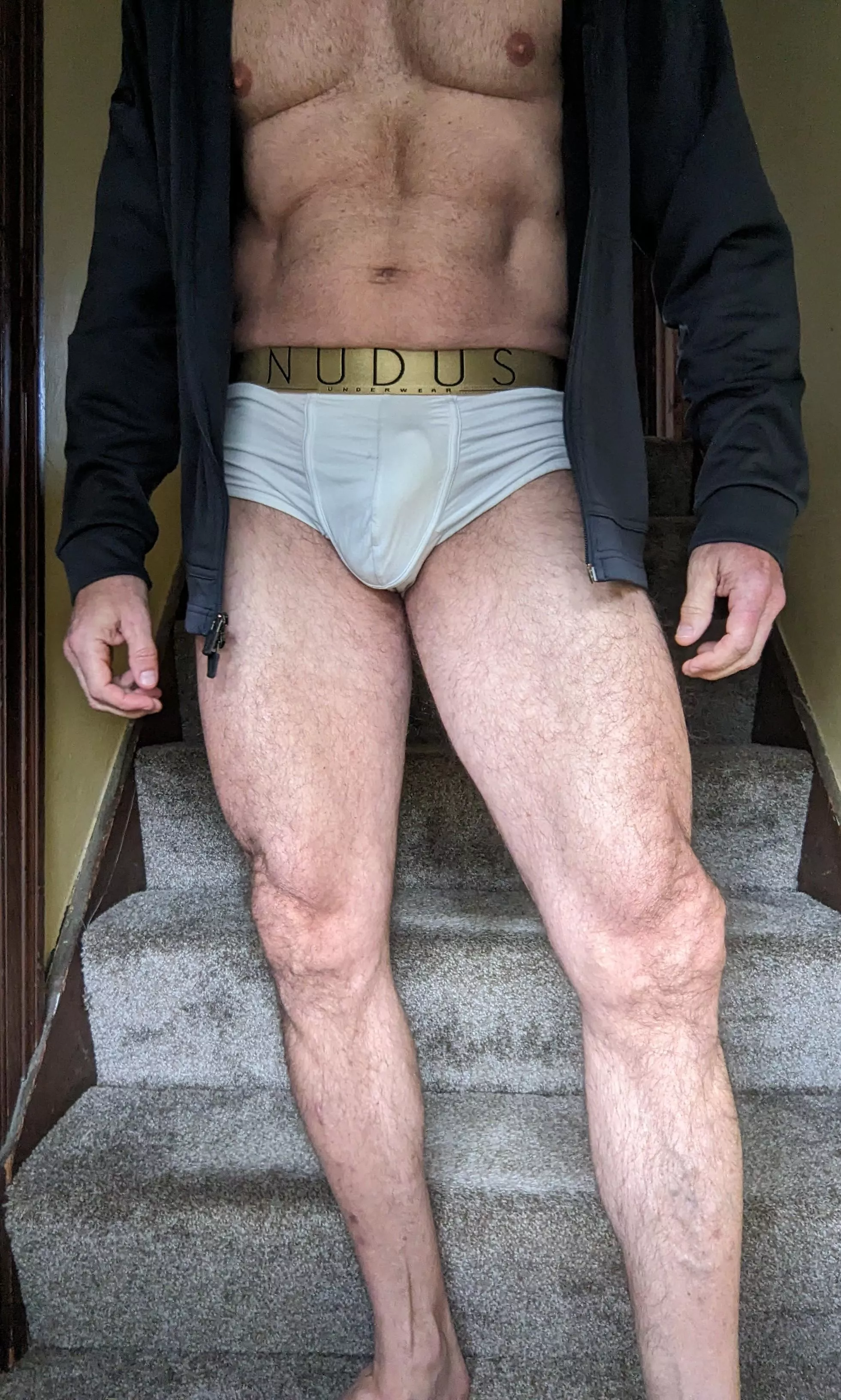 (58) feeling kind of playful, now I just have to find a playmate