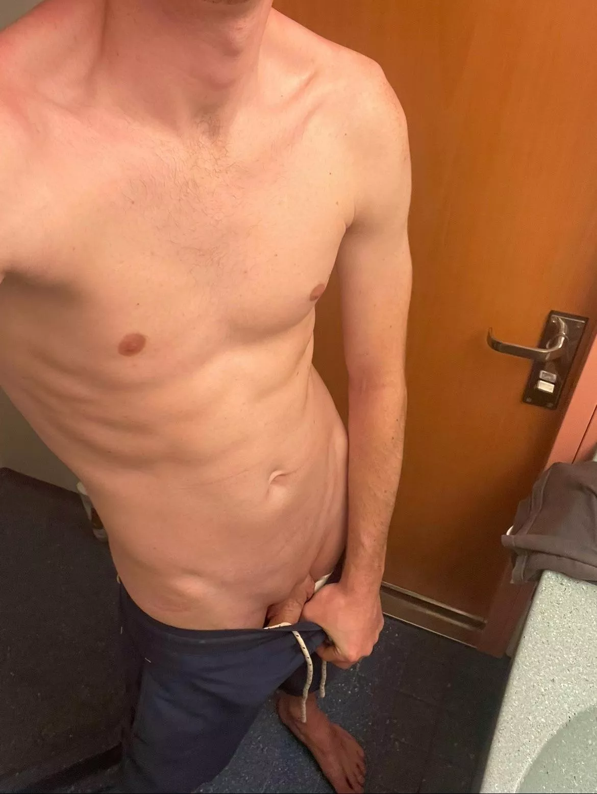 A treat for all of you who preferred the front view to the back 😘