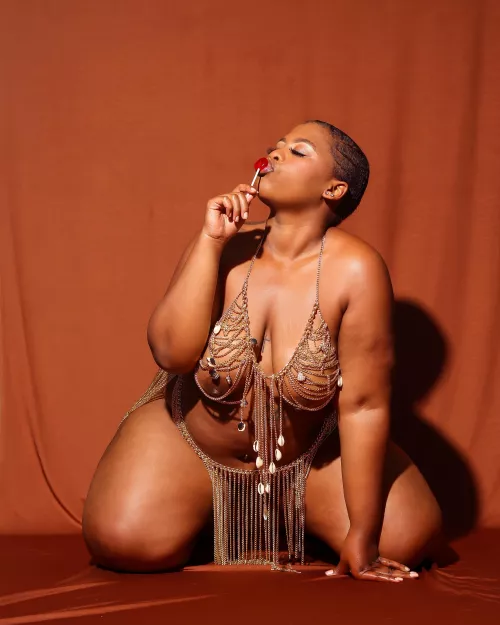 Am I seducing you…?