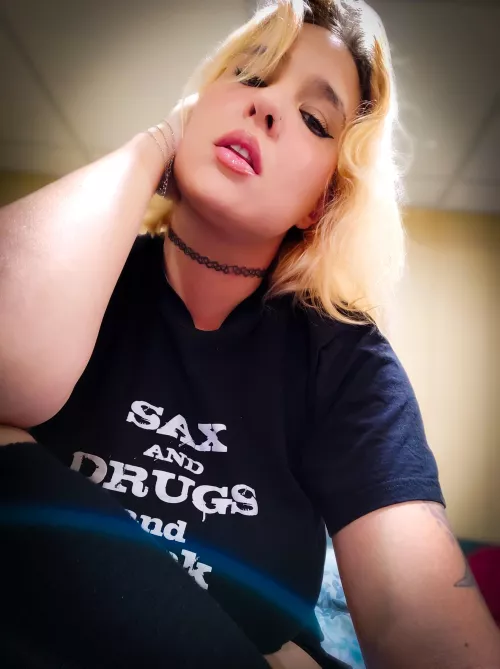 can I DM you some nudes