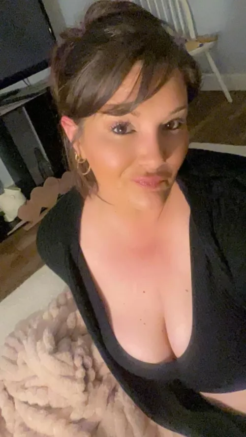 Cleavage in abundance.