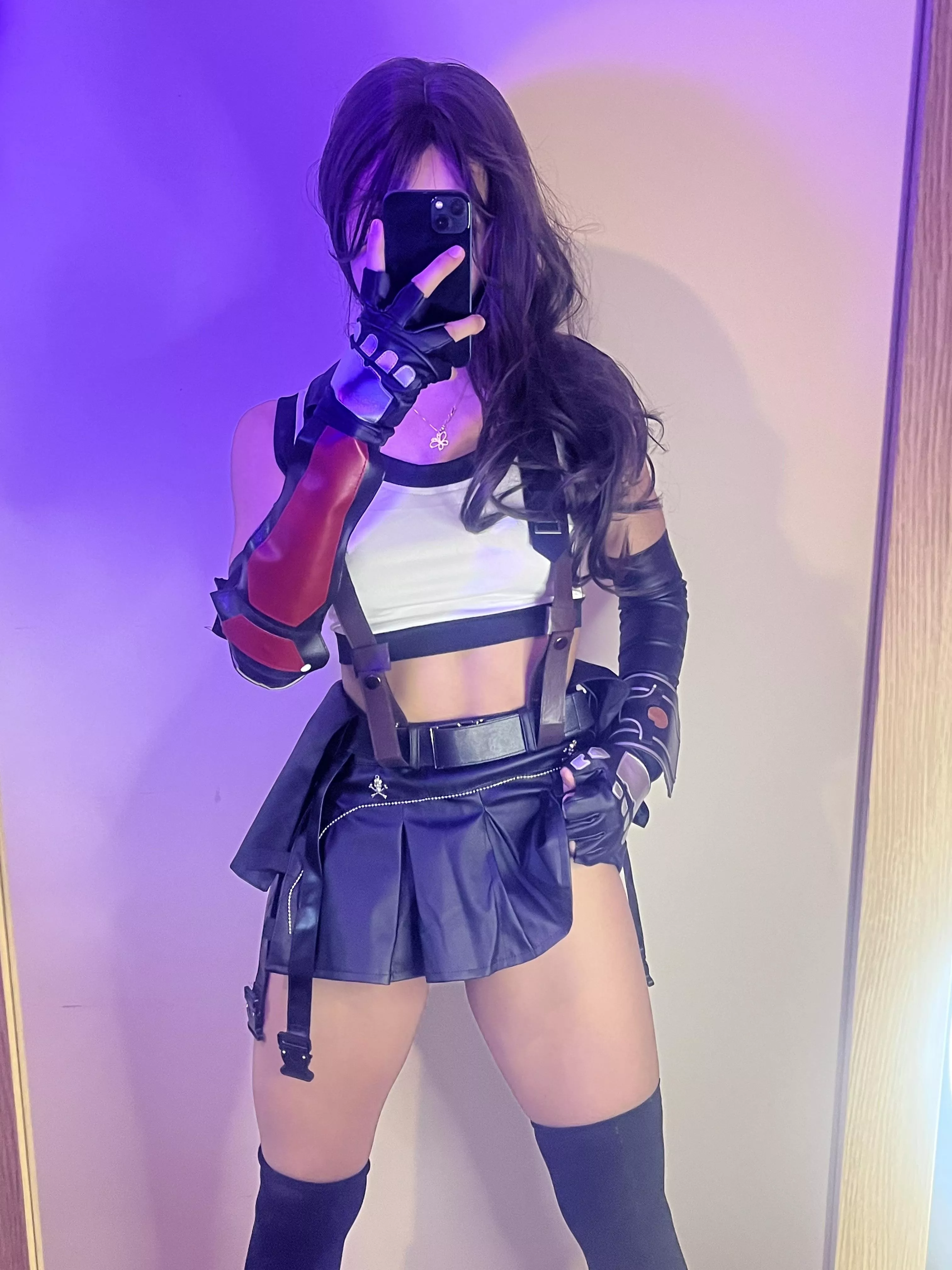 I was walking around my city like this :3 I don’t care I love being nerdy <3