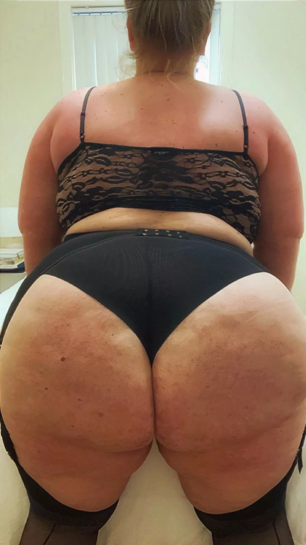 Just before bending over on that bed so you can have breakfast 🐱