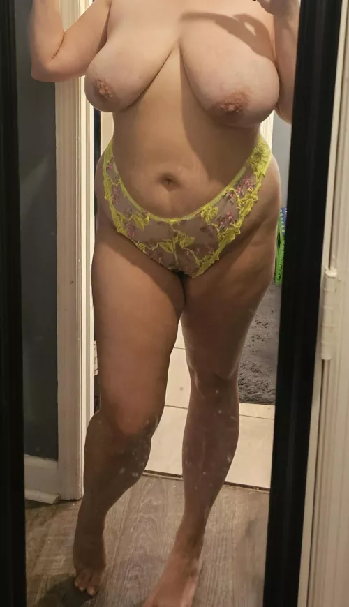 Just your friendly chubby neighbor next door