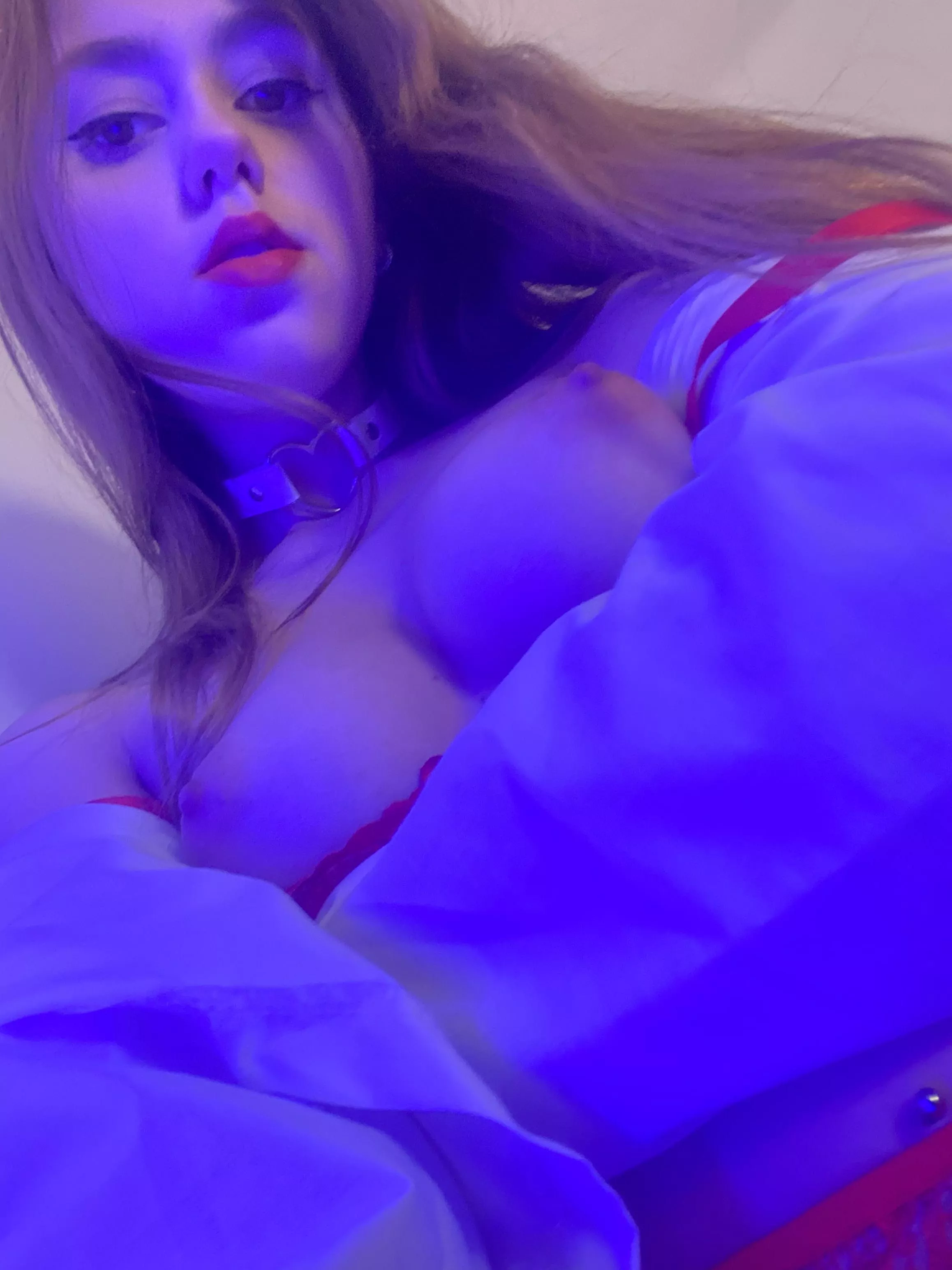 Lets relax in my room ;)