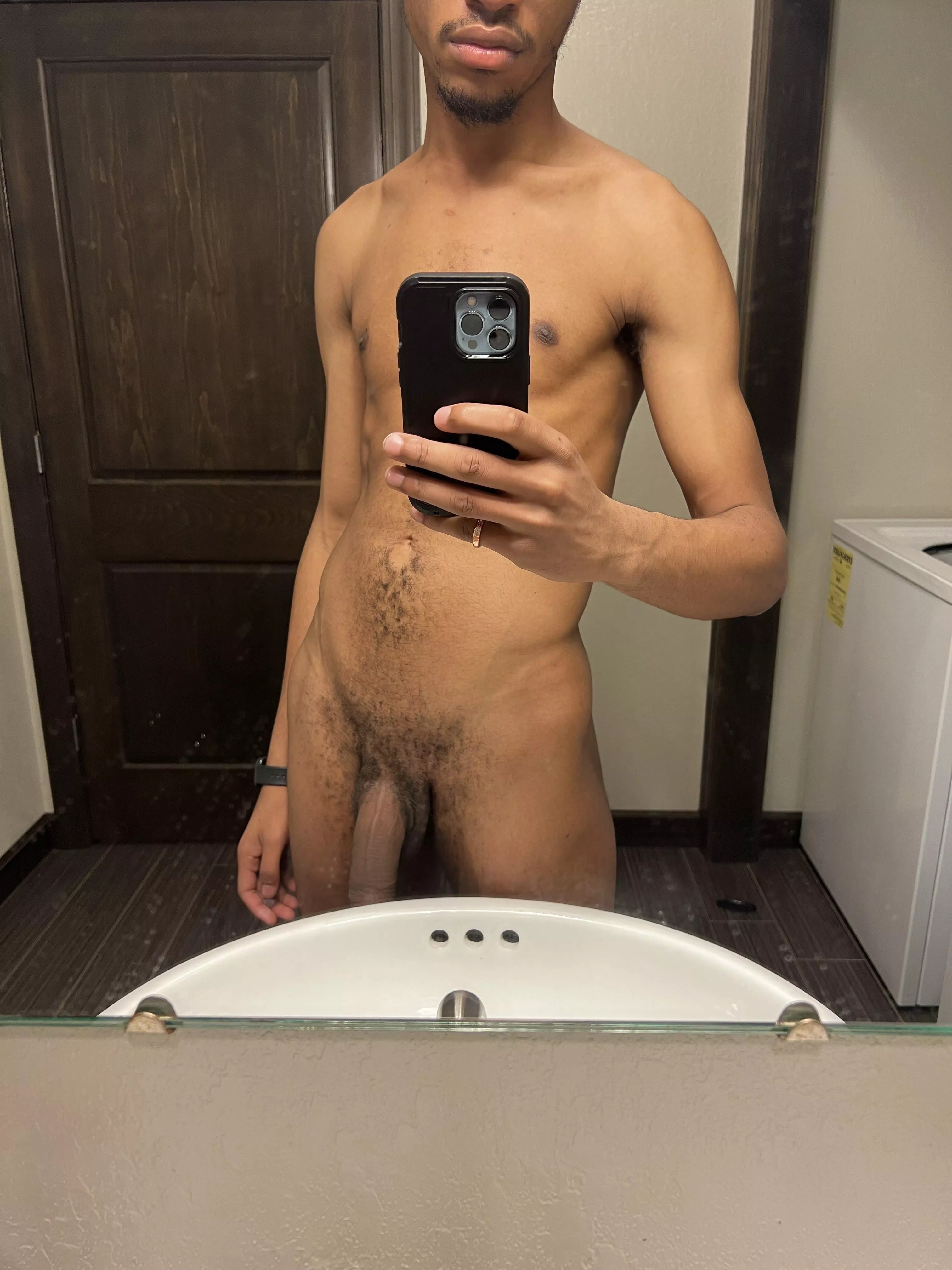 M (24) how do i look??