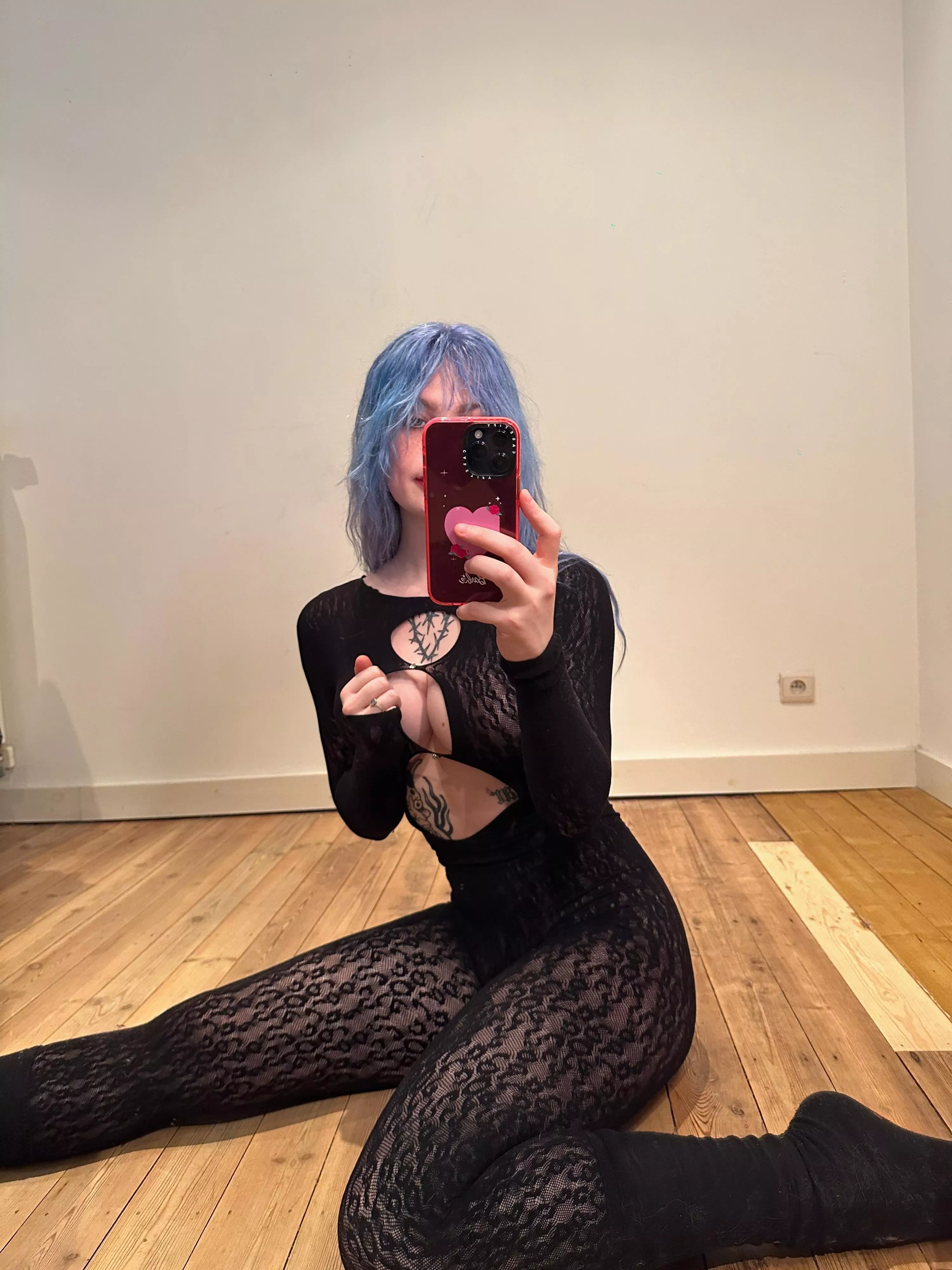 Would you fuck a girl with blue hair?