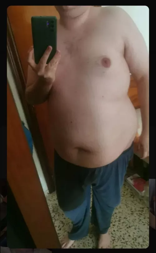 Always looking for a sexy guy who apreciates my big belly and big tits