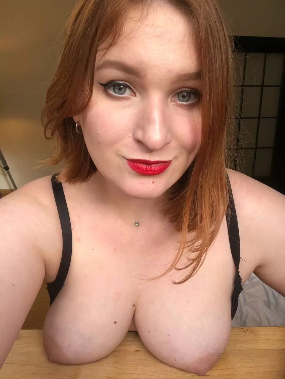 Come fuck me while my parents are away