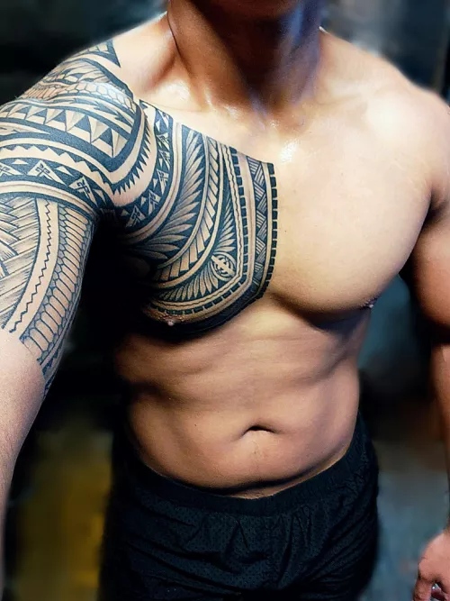 Do dad bods belong here?