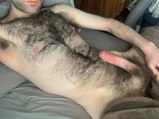 Horny 21 yo needs a twink to make me cum sc j69smith