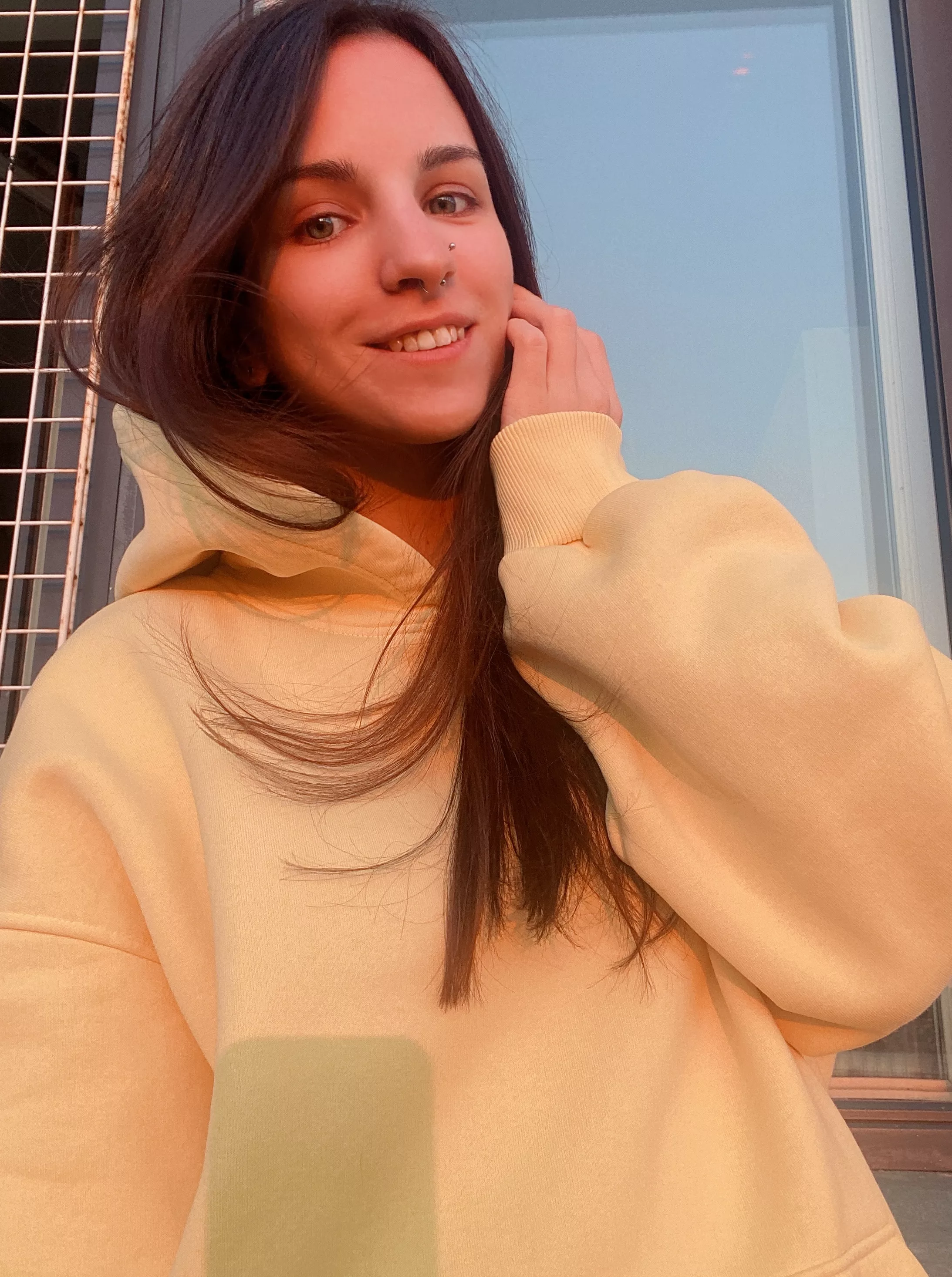 I feel so cozy in hoodie [f]