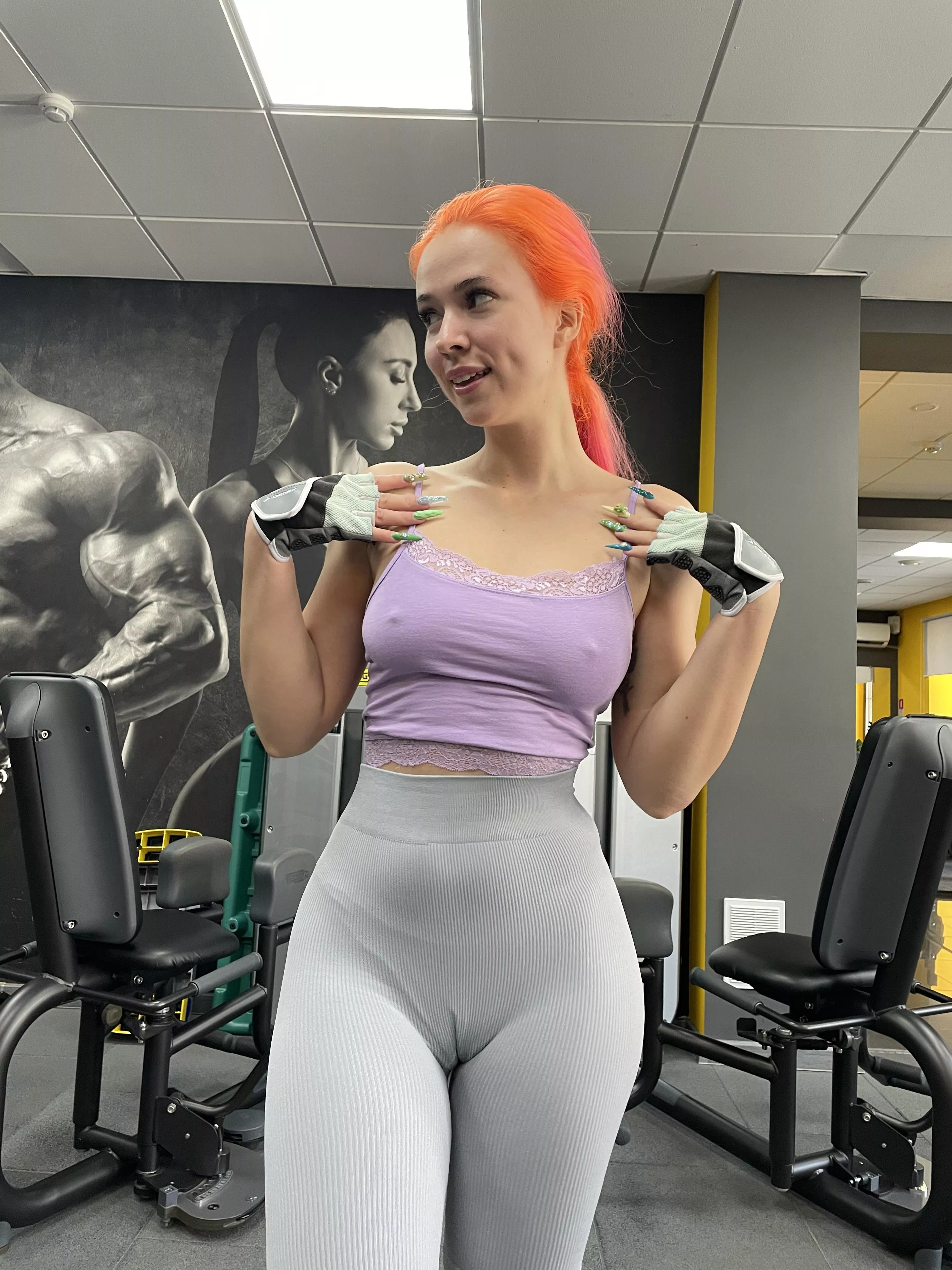 I love being sexy in gym