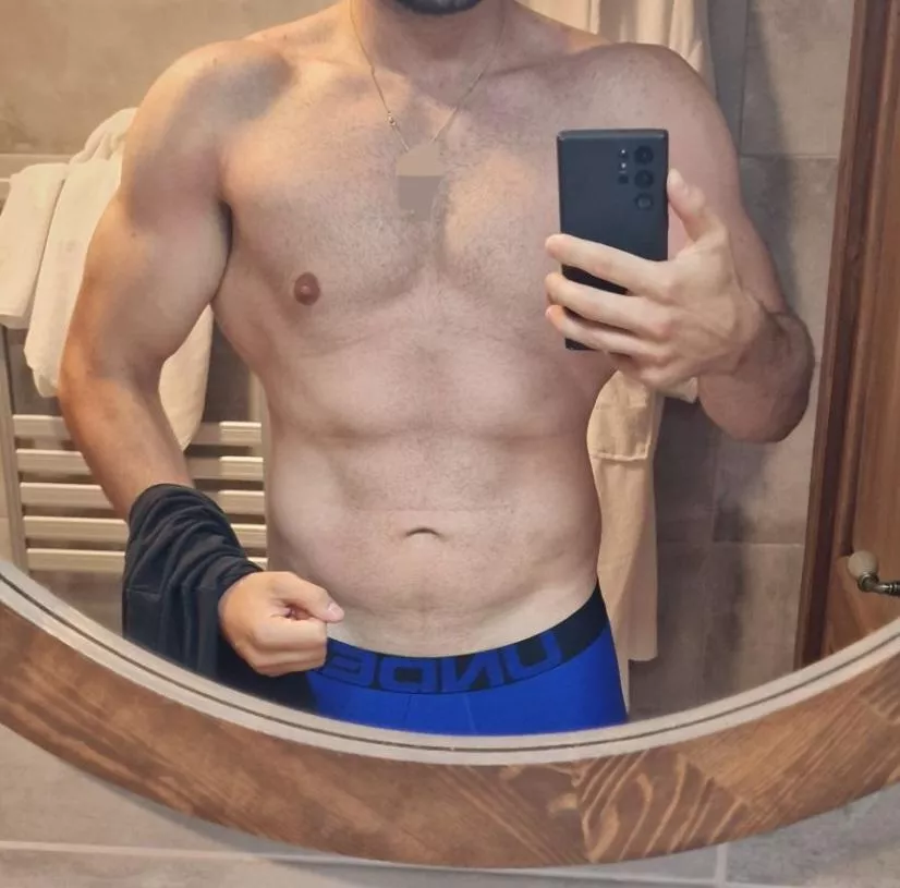 Lets have some fun in the shower, I haven't cum in 5 days so this should be fun.