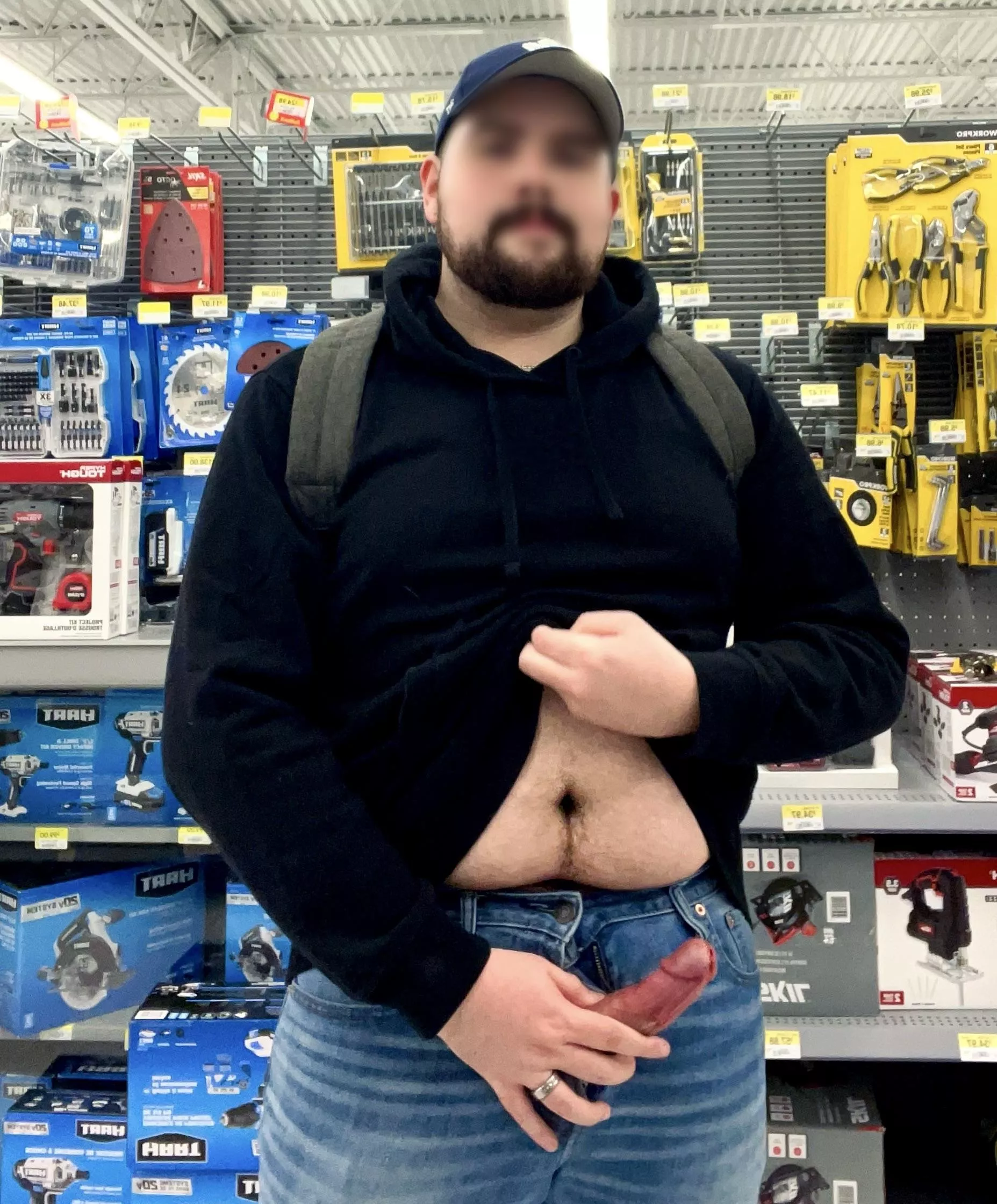 Mouth needed in aisle 15