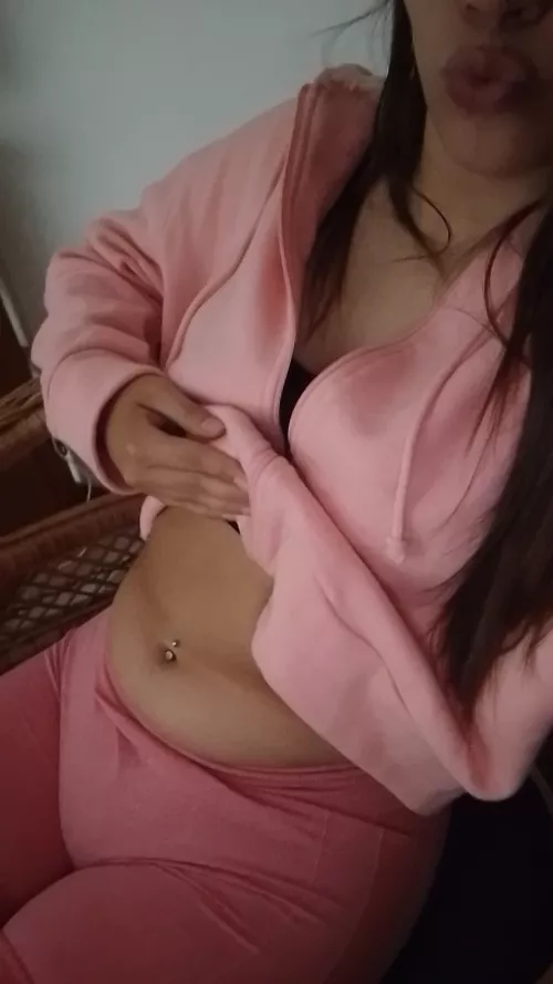 my favorite color is pink, like pigs 🐽🐷🩷