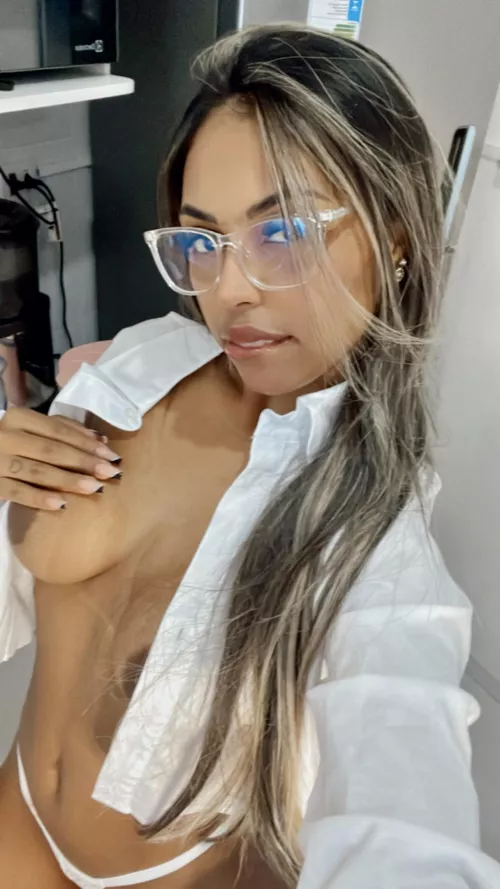 My last fuck buddy dumped me. Now taking applications for a new one