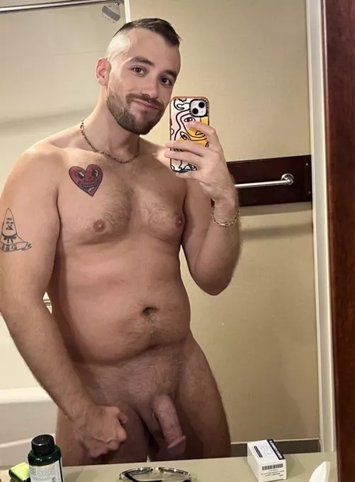 You like boys with bellies too?