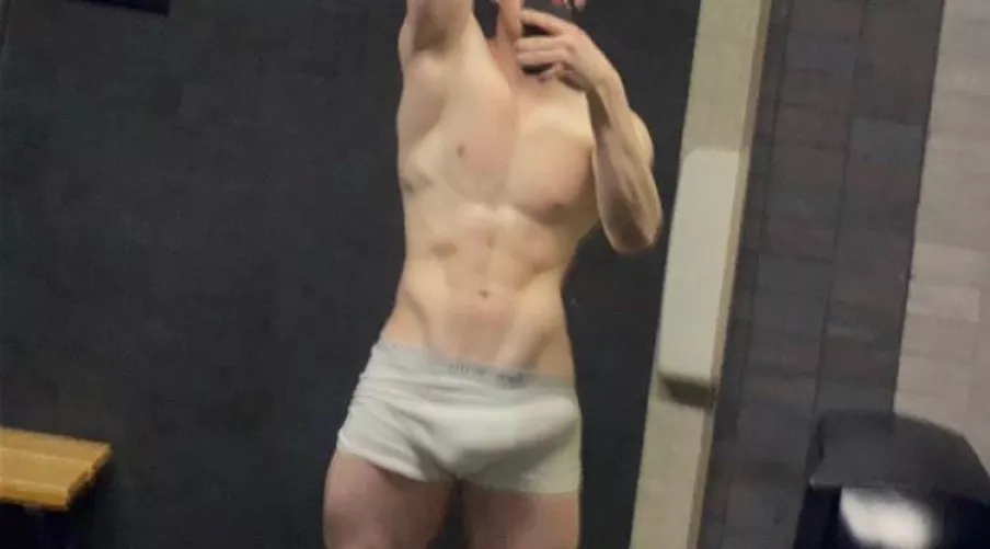 you think people at the pool noticed my bulge?