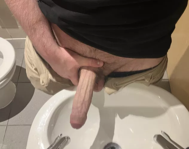 Can you help this Swindon cock?