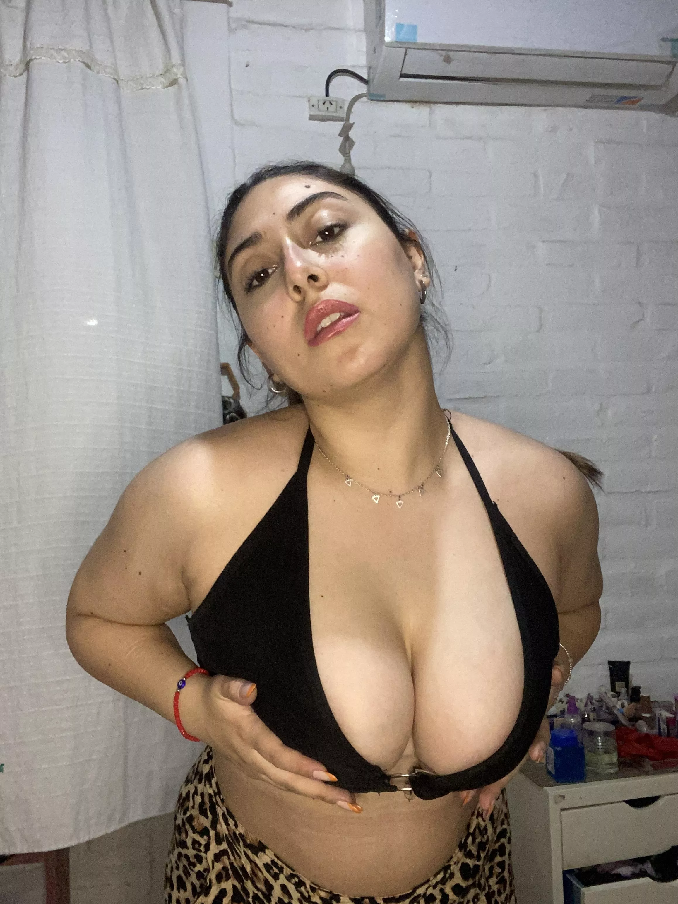 could you get your dick inbetween my tits first try?