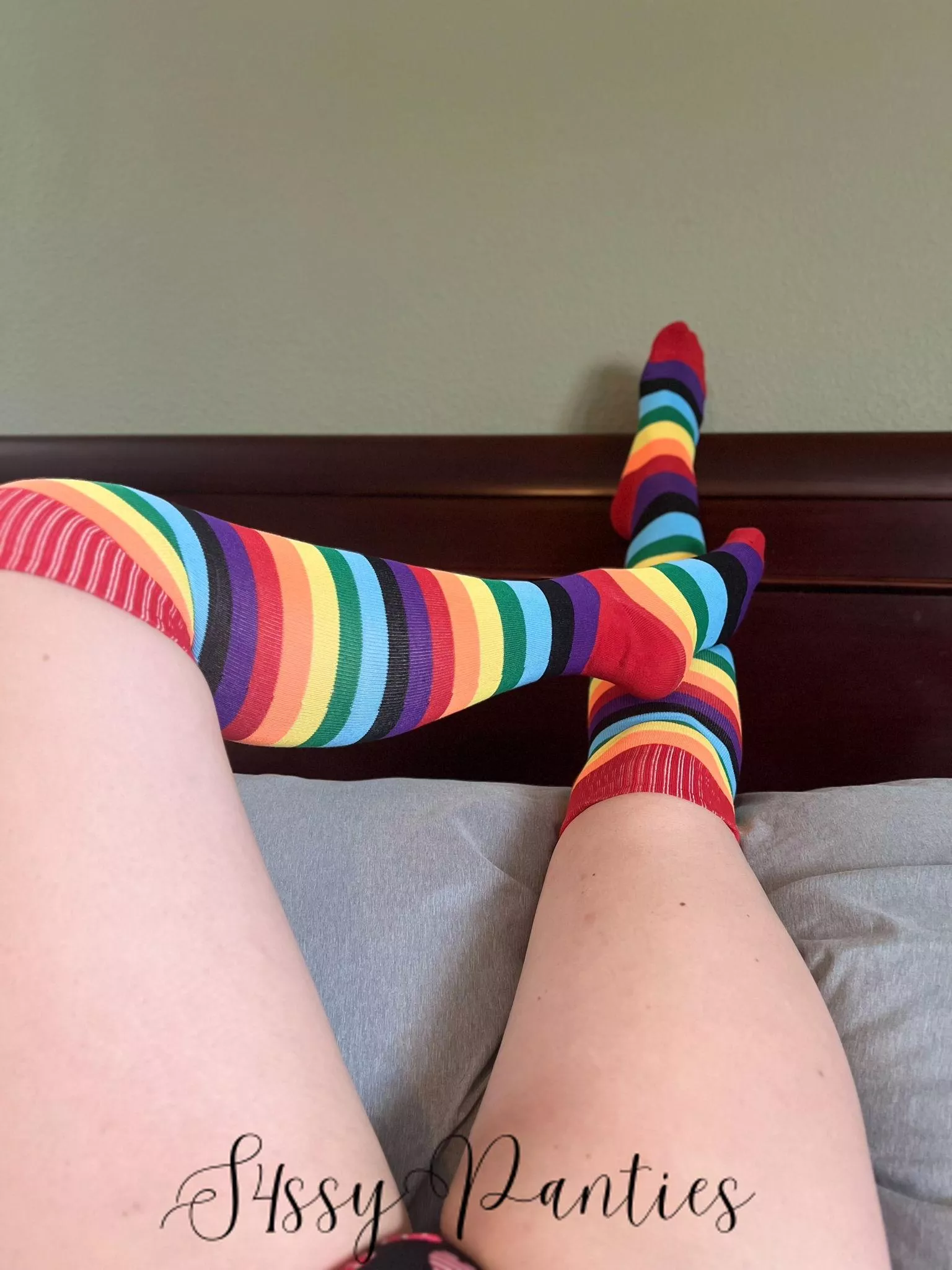 Do these stripes make my feet look delicious? [Selling][usa] See pinned posts for info and drawers, then dm to get yours! Thigh highs start at $30