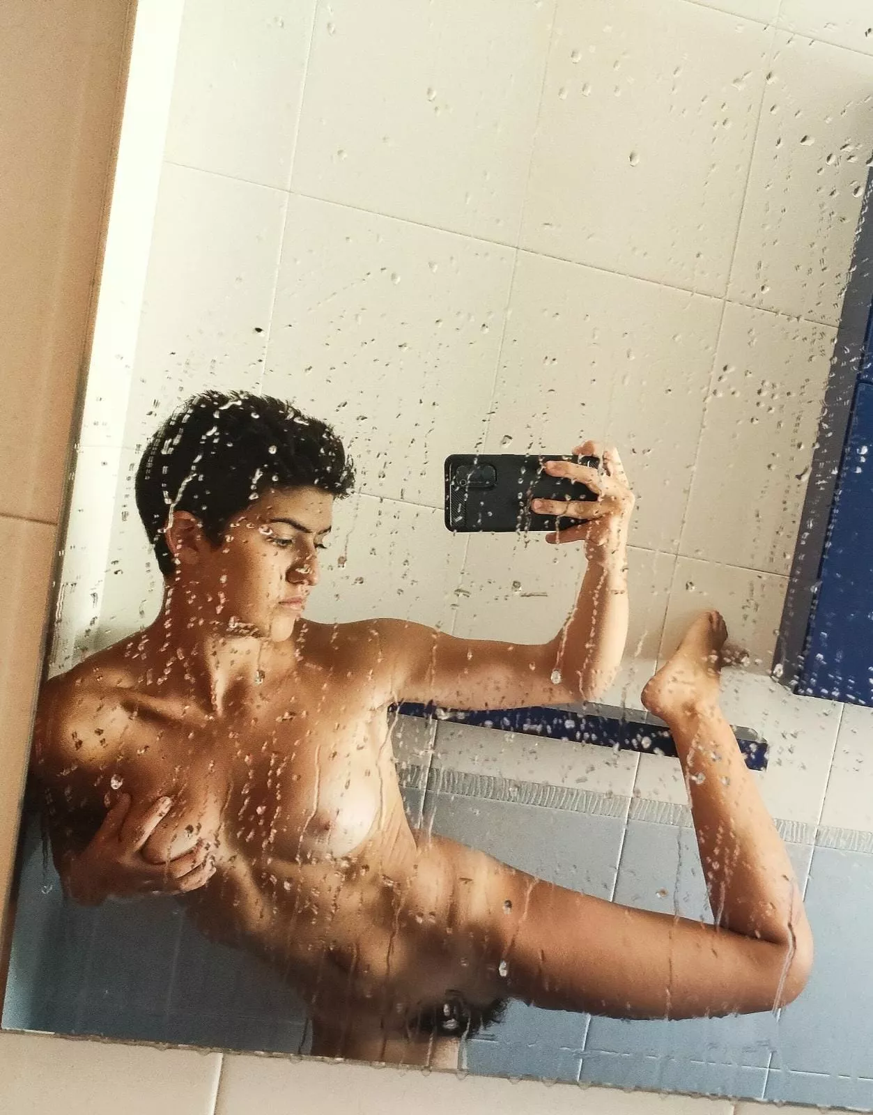 Feeling a little artsy (f)