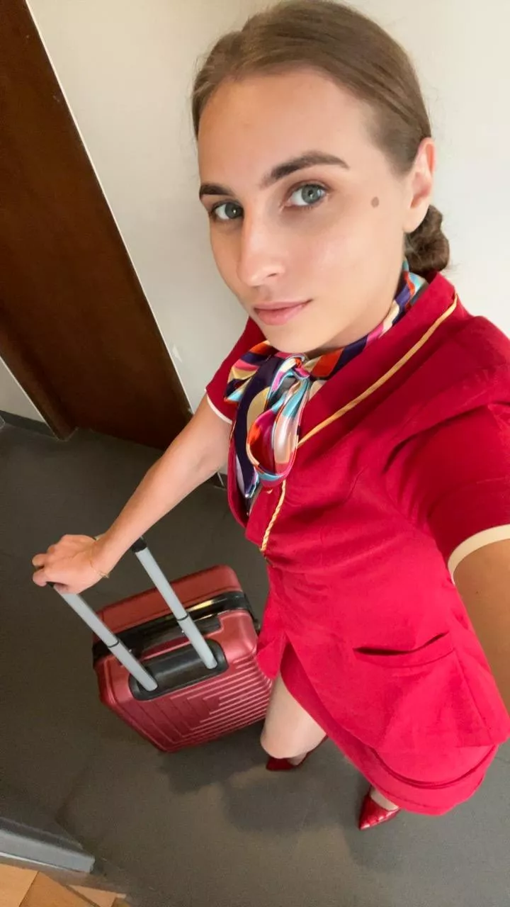 Fly back home after hot night in layover hotel