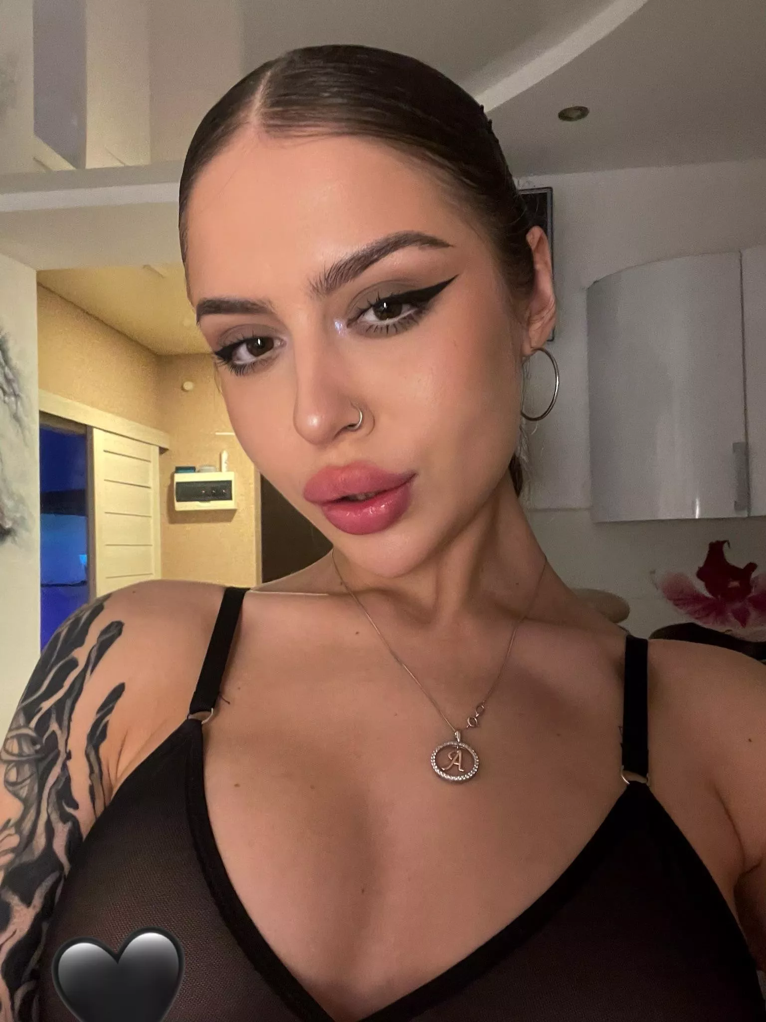 Hi everyone! I'm new here c: [@lil_bellaaaaaaaa]